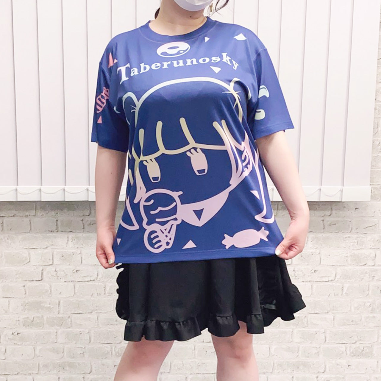 大きいサイズぽっちゃり≪受注生産≫フルグラフィックTシャツ(yum-yum girL)オリジナルイラスト4L着用