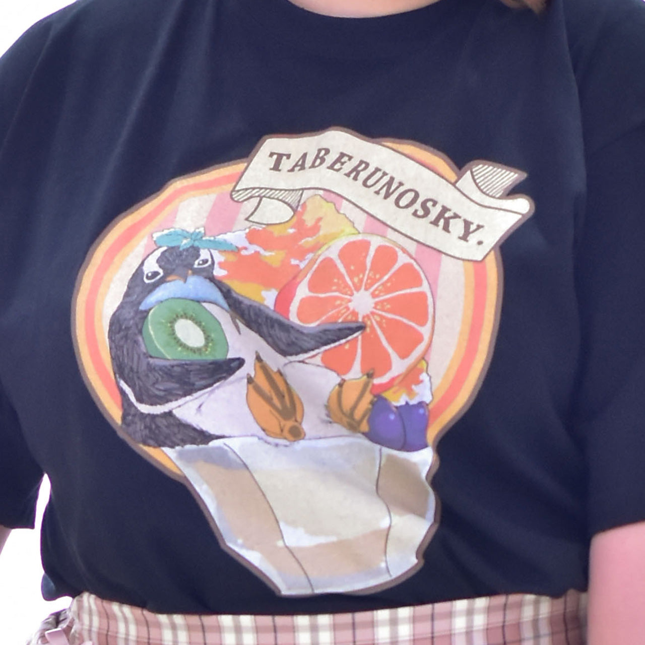 大きいサイズぽっちゃり≪受注生産≫アニマルTシャツペンギンさん/Taberunosky(タベルノスキー)オリジナルイラスト4L着用