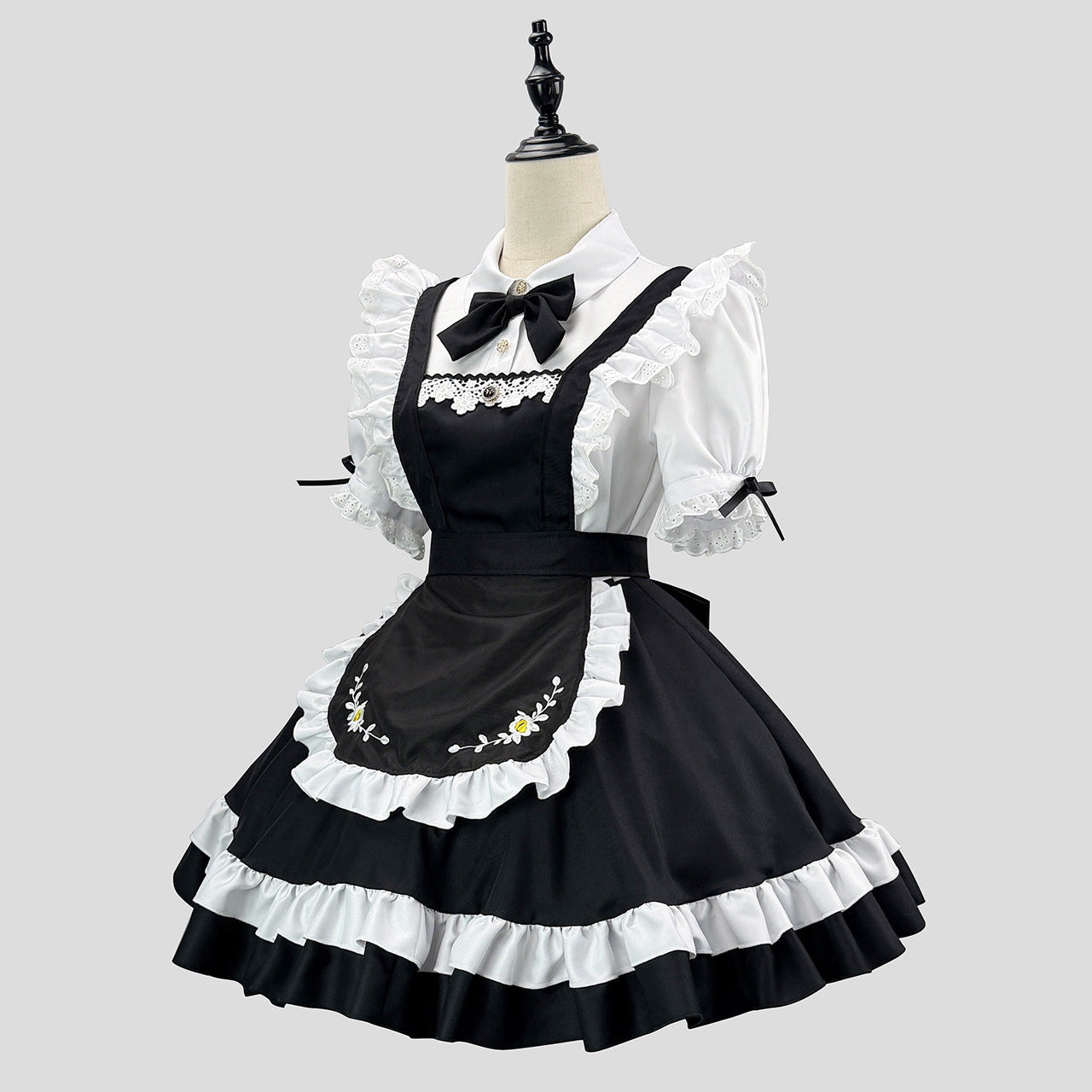 大きいサイズ レディース デイジー刺繍エプロンのメイド服・ハロウィン・コスプレ(M/L/LL/3L/4L/5L/6L)