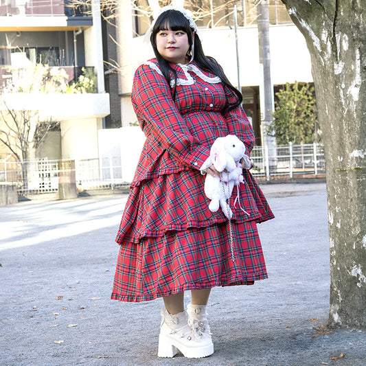 大きいサイズレディースフリルがいっぱいティアードワンピース【ぽっちゃりアンバサダーコラボNo.1】（4L/6L）/Taberunosky（タベルノスキー）
