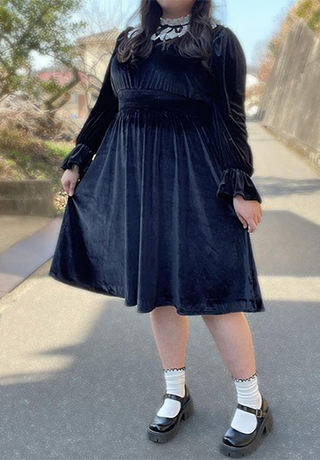 身長166cm-170cmの時のワンピースの着丈110cm