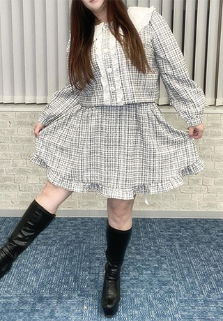 身長166cm-170cmの時のスカートの着丈54cm