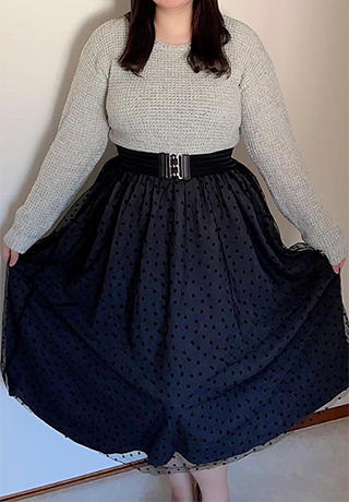 身長166cm-170cmの時のスカートの着丈83cm