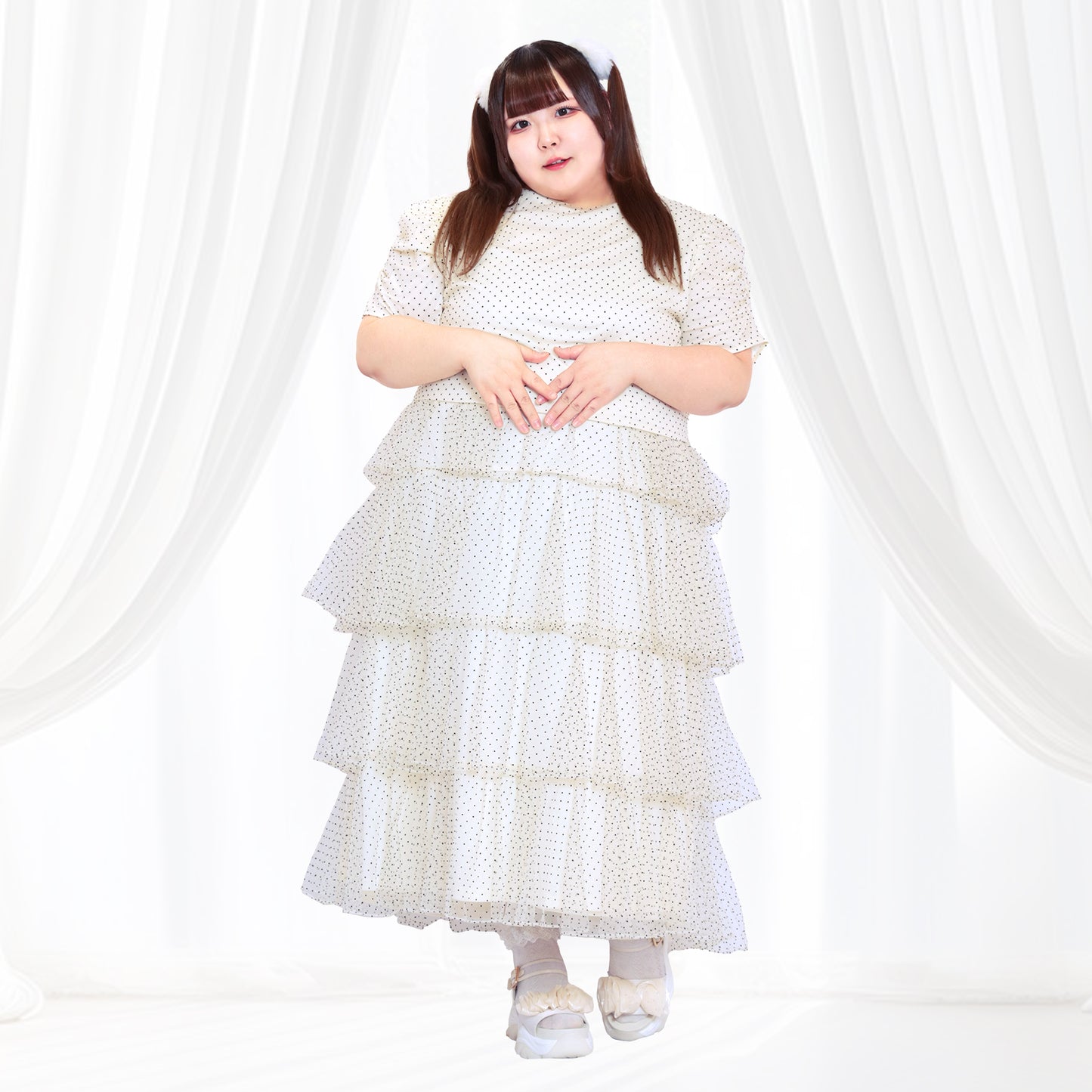 大きいサイズ レディース イヴォワール・ドットチュール・バック大きいサイズ　リボンティアードセットアップ（3L/4L/5L/6L）/Taberunosky（タベルノスキー）６Lサイズモデル着用　ホビ垢　
