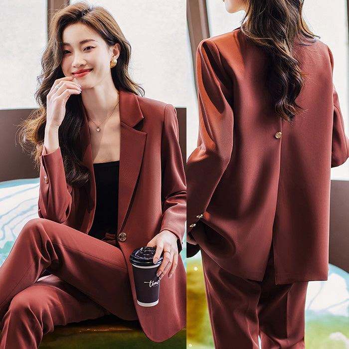 大きいサイズ レディース｜しなやか美ラインぽっちゃりレッドスーツ