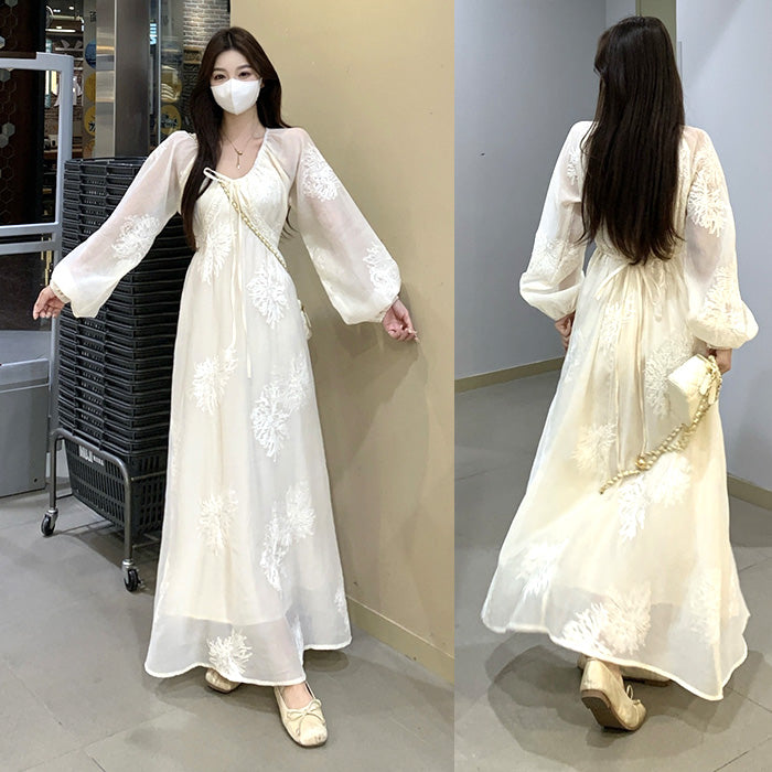 シフォンの花かざりロマンティックワンピース(L/LL/3L/4L/5L)