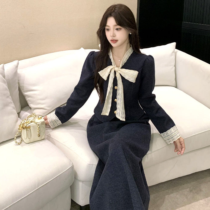 ノーブルネイビーのレースリボントップスとロングスカートの2点セット(L/LL/3L/4L/5L)