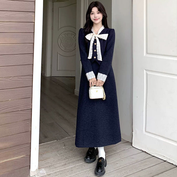 ノーブルネイビーのレースリボントップスとロングスカートの2点セット(L/LL/3L/4L/5L)