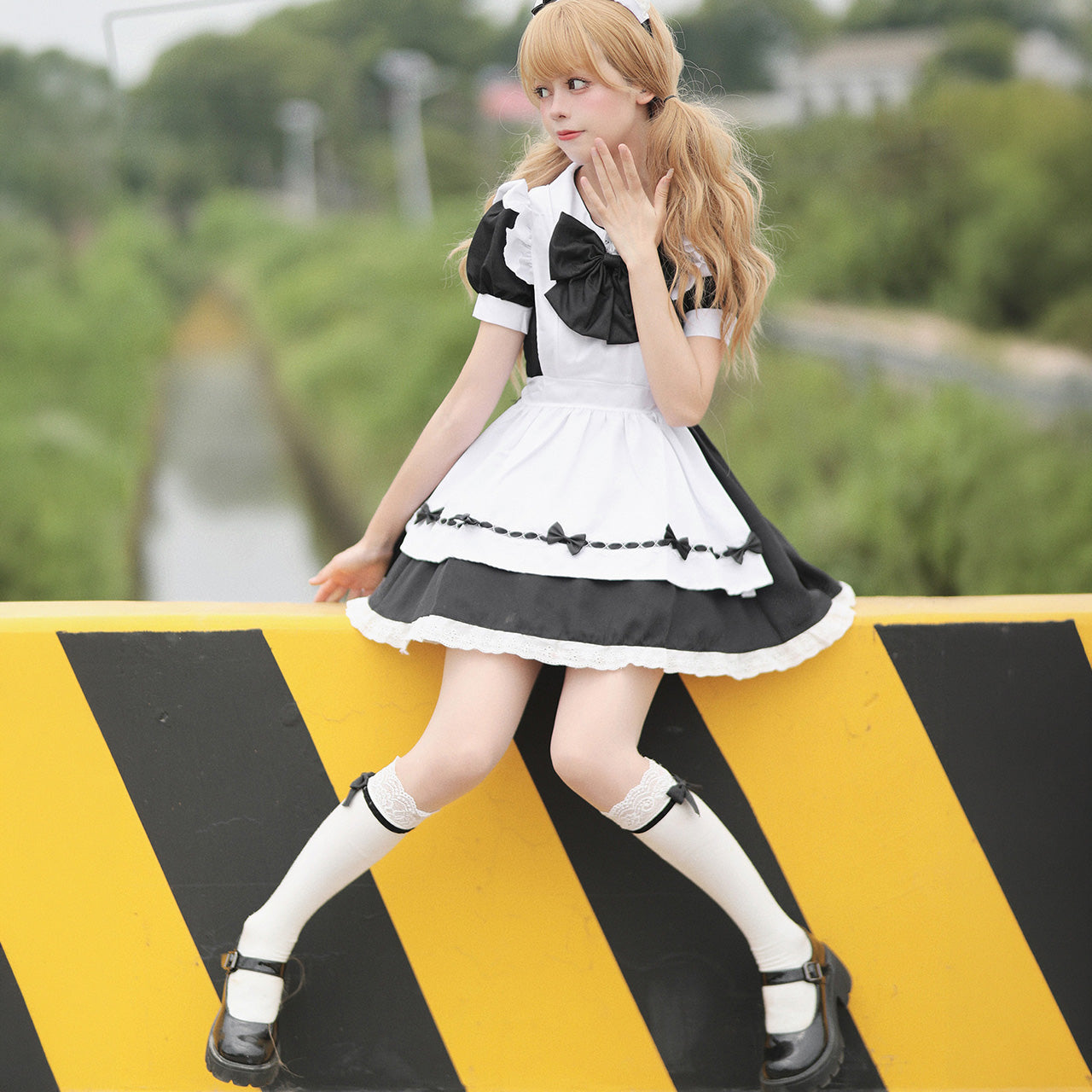 大きいサイズ レディース 白黒お人形のふわふわメイドワンピース (M/L/2L/3L/4L/5L/6L)/コスプレ/ハロウィン