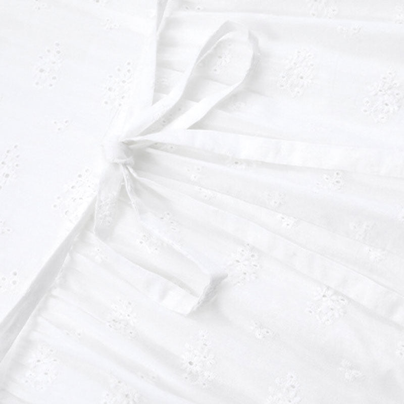 大きいサイズ レディース 花刺繍と大きめ襟のやさしい白ワンピース(LL/3L/4L/5L/6L)