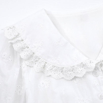 花刺繍と大きめ襟のやさしい白ワンピース(LL/3L/4L/5L/6L)
