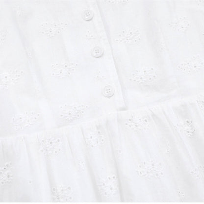 花刺繍と大きめ襟のやさしい白ワンピース(LL/3L/4L/5L/6L)