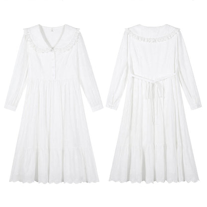 花刺繍と大きめ襟のやさしい白ワンピース(LL/3L/4L/5L/6L)