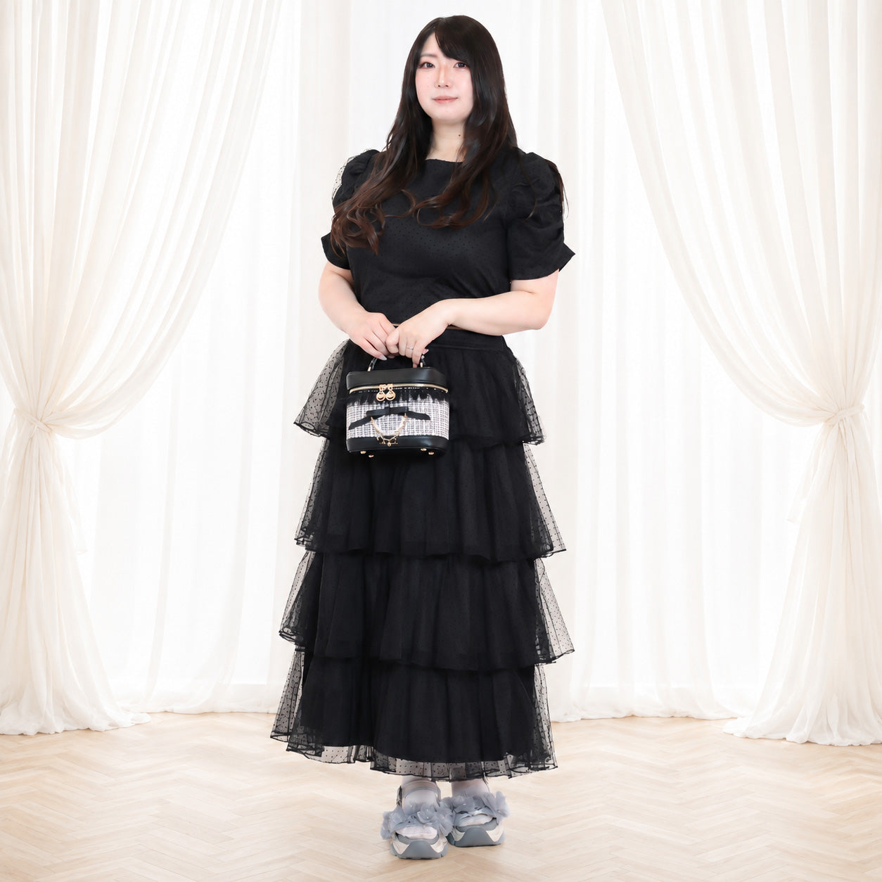 大きいサイズ レディース ノワール・ドットチュール・バックリボンティアードセットアップ（3L/4L/5L/6L）/Taberunosky（タベルノスキー）