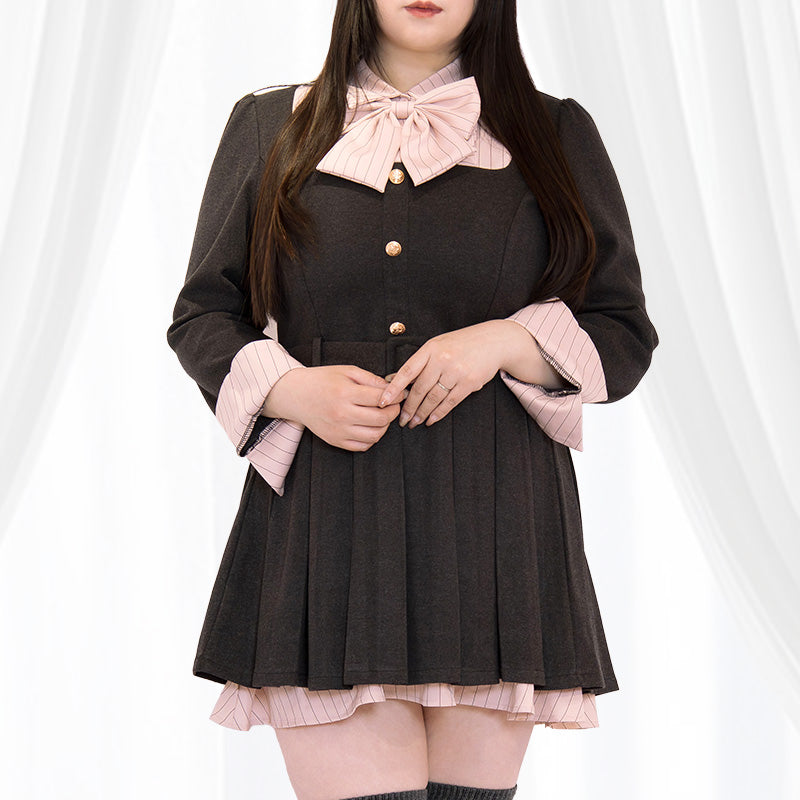 Preppy style perfect for plus size spring outfits to create a neat look