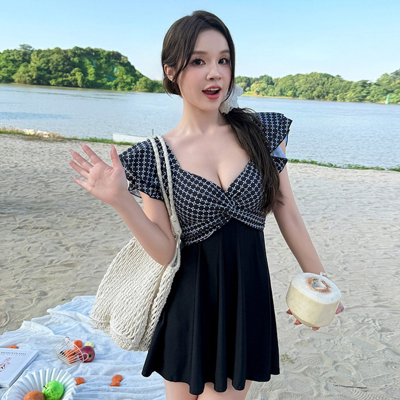 大きいサイズ レディース 黒花クロスのサマーレイクスイムワンピース・水着(L/LL/3L/4L/5L/6L)