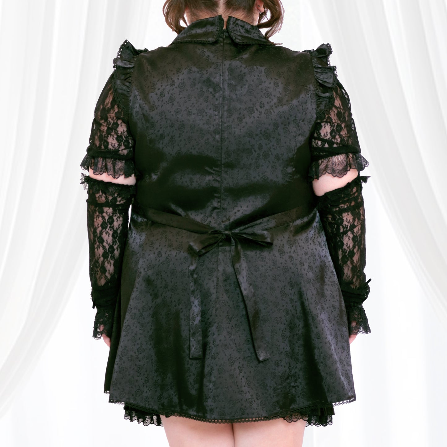 大きいサイズ レディース ブラックローズの漆黒デビルちゃんセットアップ・アームカバー付（3L/4L/5L/6L）/Taberunosky（タベルノスキー）