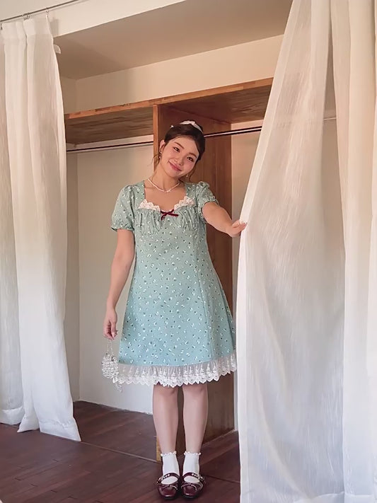 アンティーク花柄のレース重ねドーリーワンピース(LL/3L/4L/5L/6L)