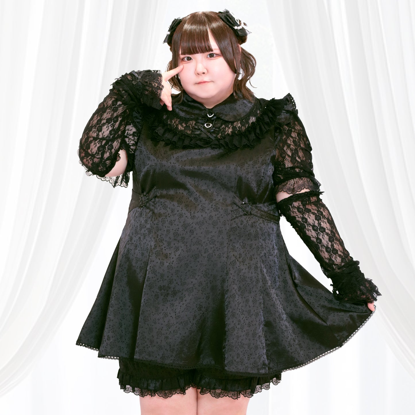大きいサイズ レディース ブラックローズの漆黒デビルちゃんセットアップ・アームカバー付（3L/4L/5L/6L）/Taberunosky（タベルノスキー）