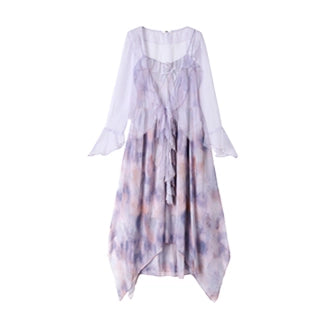 Plus-size summer trend: sheer and lace clothing