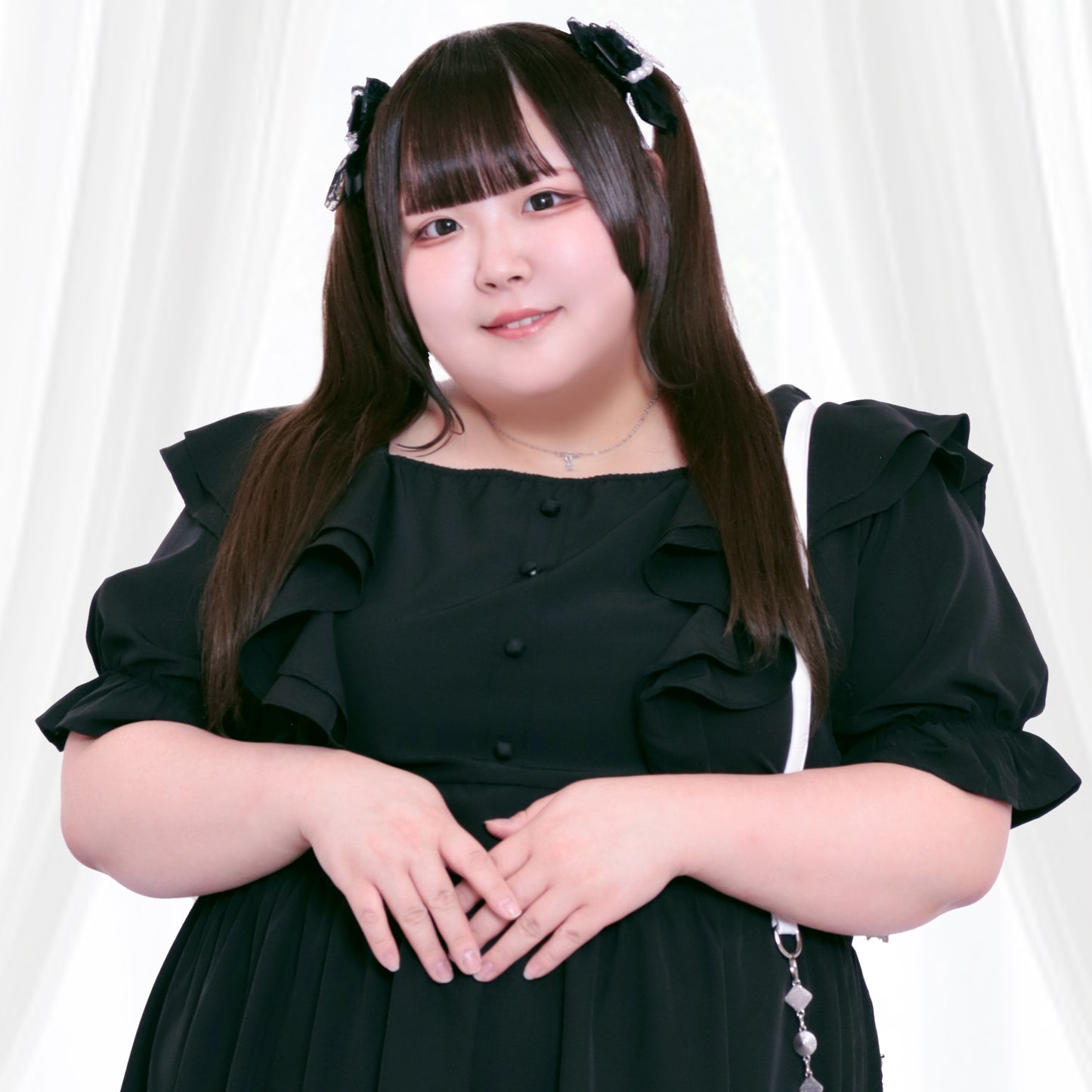 大きいサイズ レディース Sweet Black Fluffy Memory Dress (3L/4L/5L/6L) / Taberunosky
